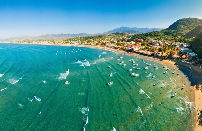 Surfing Nayarit in Mexico