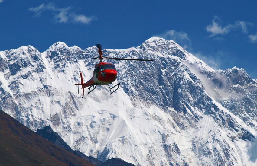 helicopter flying on mount everest